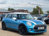 MINI HATCH